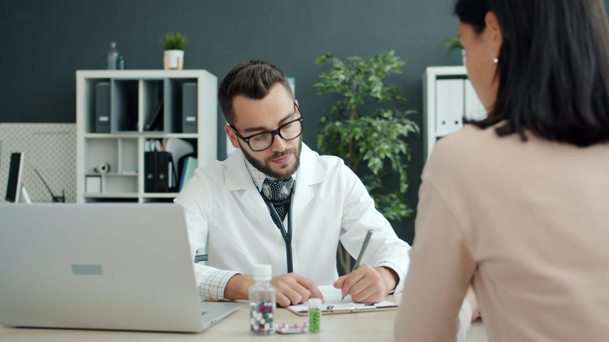 Documenting Clinical Reasoning: SOAP vs Structured Case-Sheet Templates
